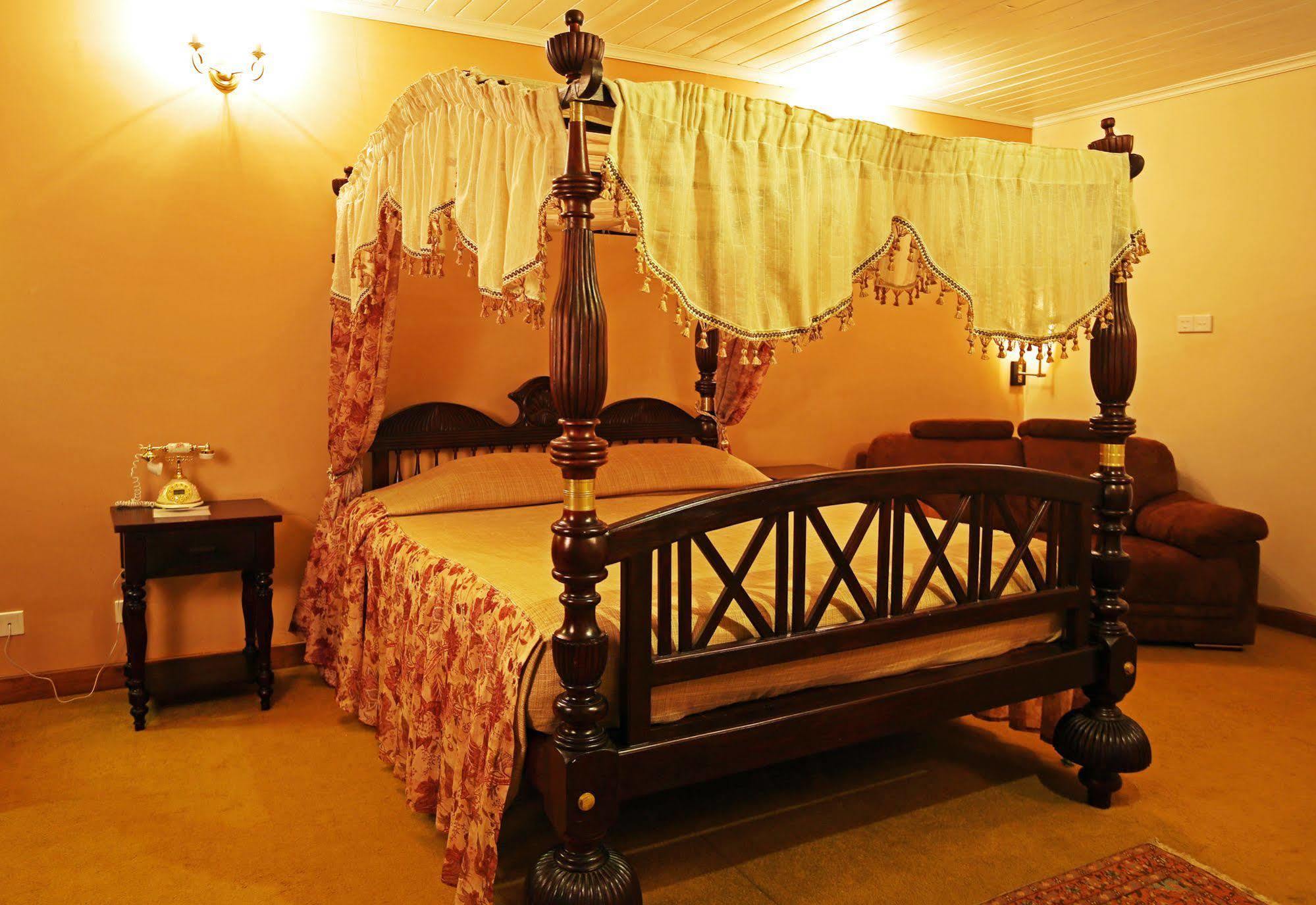 The Firs Villa นูวาราเอลิยา ภายนอก รูปภาพ
